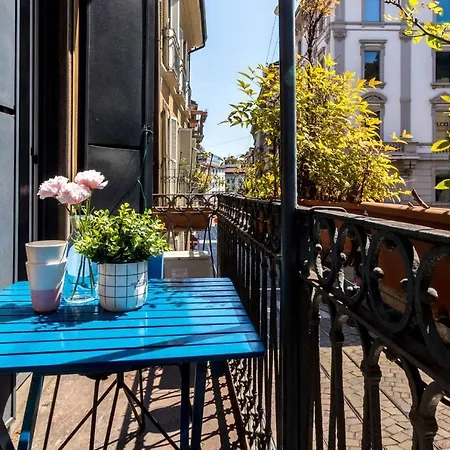 Joivy Charming Apt With Terrace In The Very Heart Of Milão Exterior foto